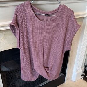 Pink/mauve Short Sleeve Knit Top. Worn several times.  Size XL. Listing 9154